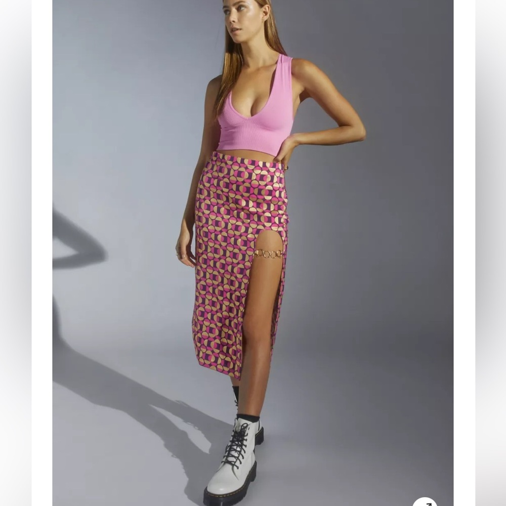 URBAN OUTFITTERS High Rise Pink Purple Gold Skirt